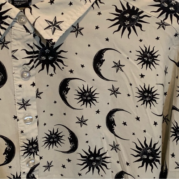 Hot Topic Celestial Top - Picture 3 of 7